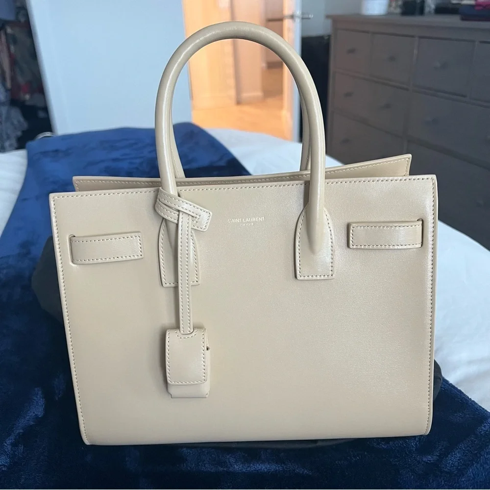 Saint Laurent SAC DE JOUR NANO IN SMOOTH LEATHER - Picture 1 of 16